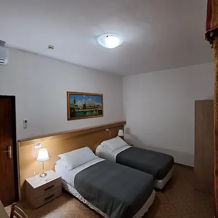 Tito Hotel