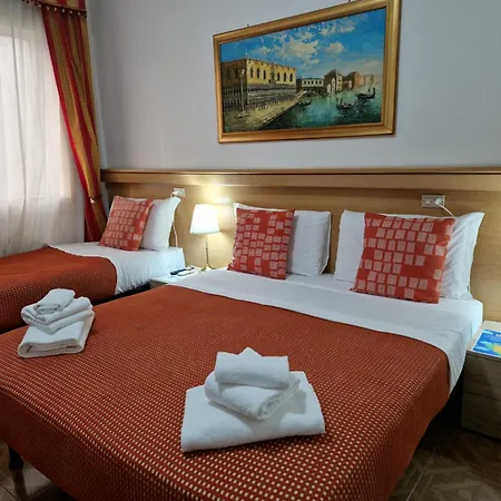 Tito Otel Mestre