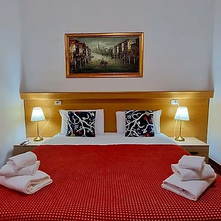 Tito Hotel
