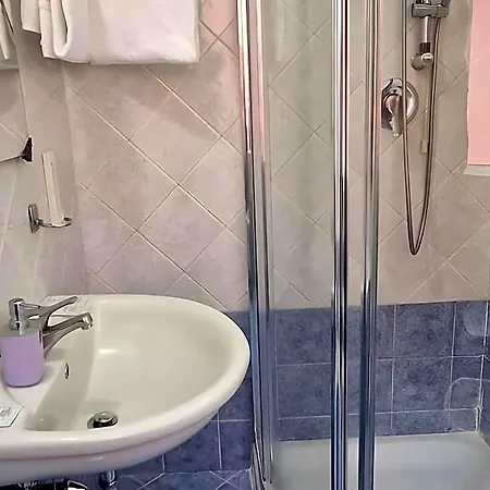 Hotel Tito 3*