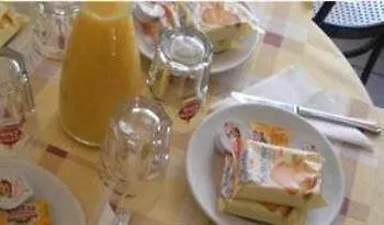 Tito Otel 3*