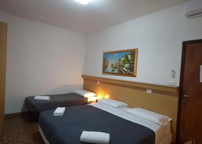 Tito Hotel 3*