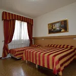 Tito 3*
