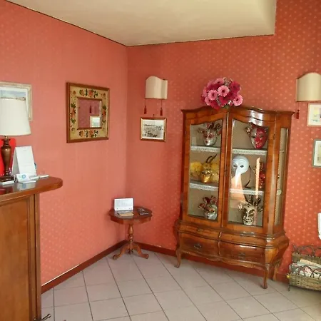 Ξενοδοχείο Tito Μέστρε